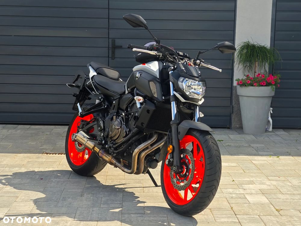 Yamaha MT - 2