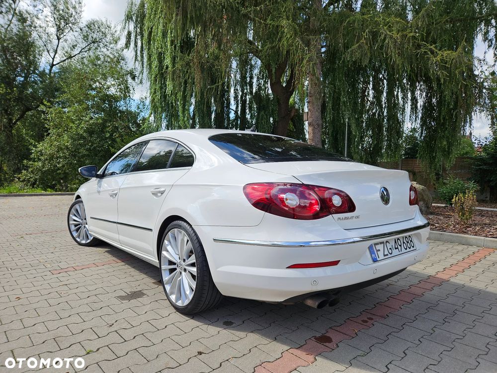 Volkswagen Passat CC - 2