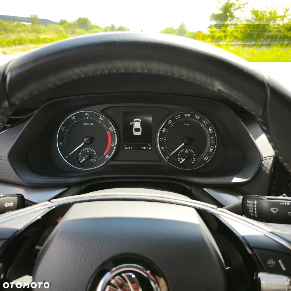 Skoda Octavia 1.5 TSI ACT Ambition - 8