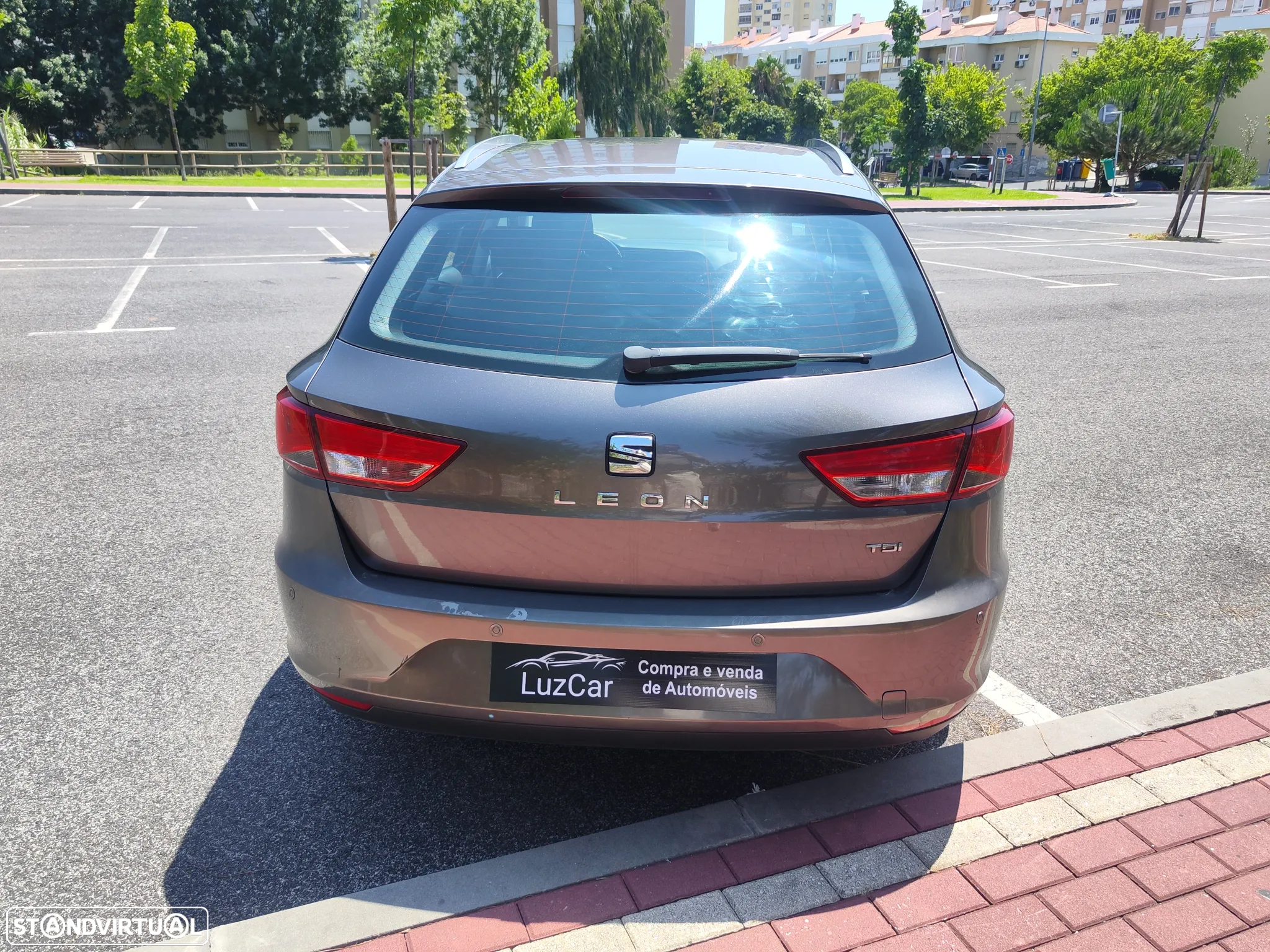SEAT Leon ST 1.6 TDI Reference Ecomotive - 9