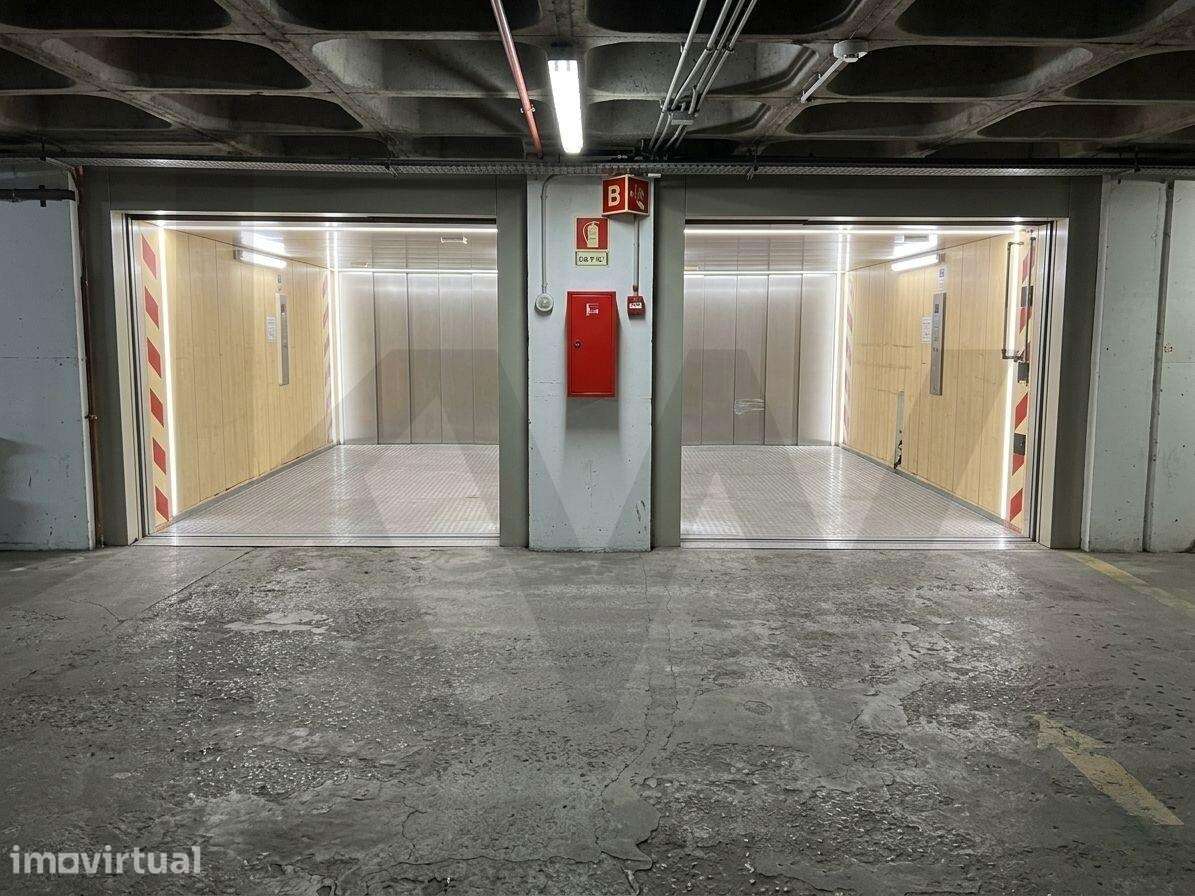 Garagem em Santa Maria Maior, Lisboa | Excelente oportunidade de inves - Grande imagem: 4/6