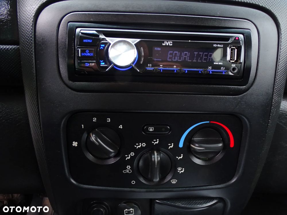 Jeep Liberty - 12