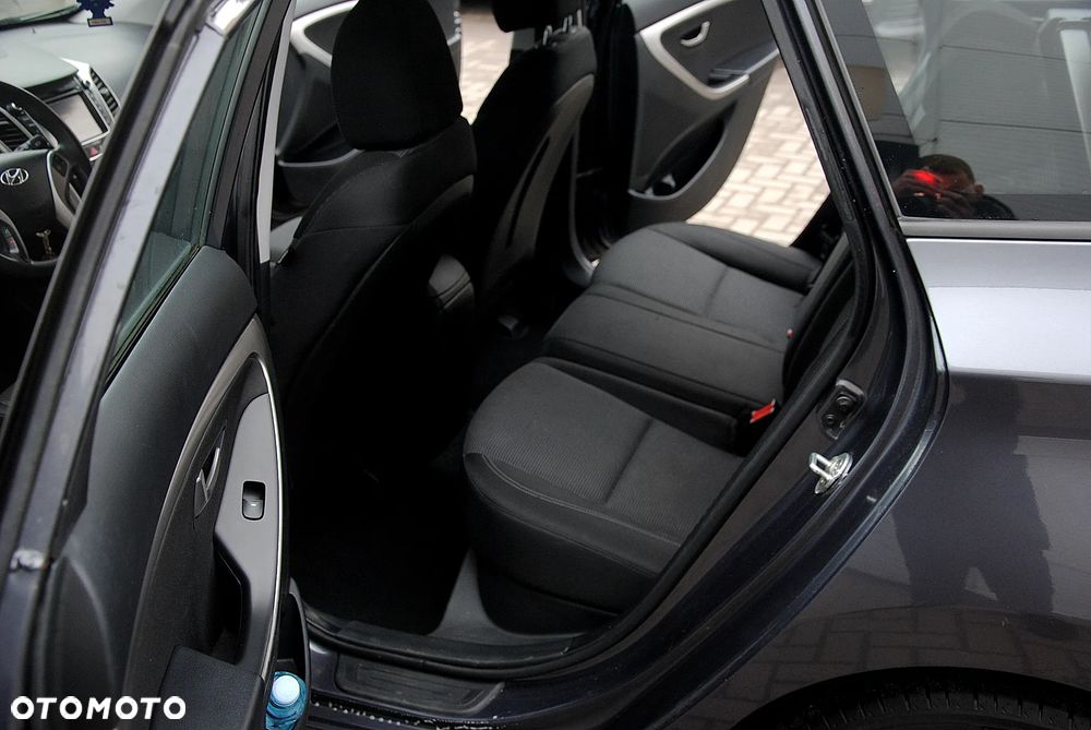 Hyundai i30 1.6 CRDi Premium - 9