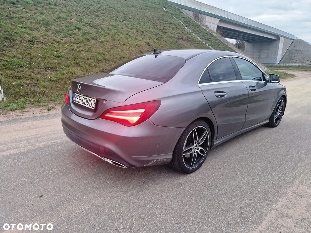 Mercedes-Benz CLA 200 7G-DCT AMG Line - 13
