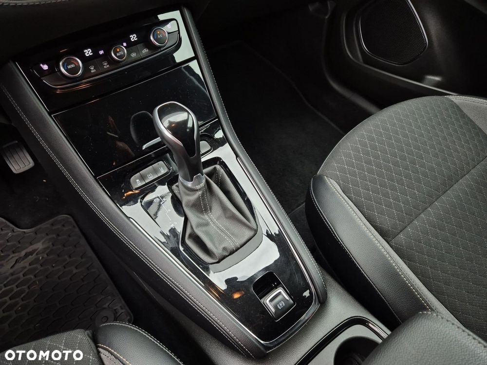 Opel Grandland X - 16