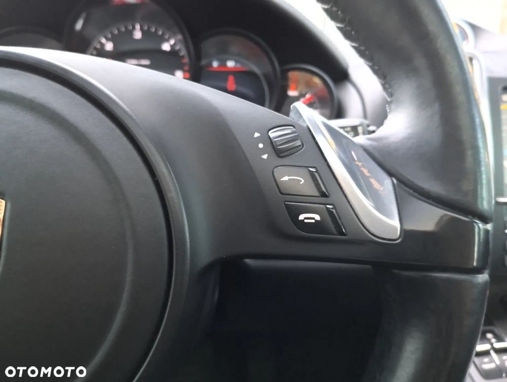 Porsche Cayenne Diesel Platinum Edition - 31