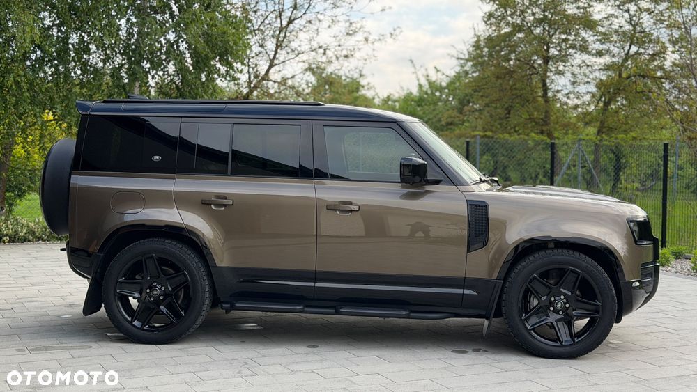 Land Rover Defender 3.0 D300 mHEV - 3