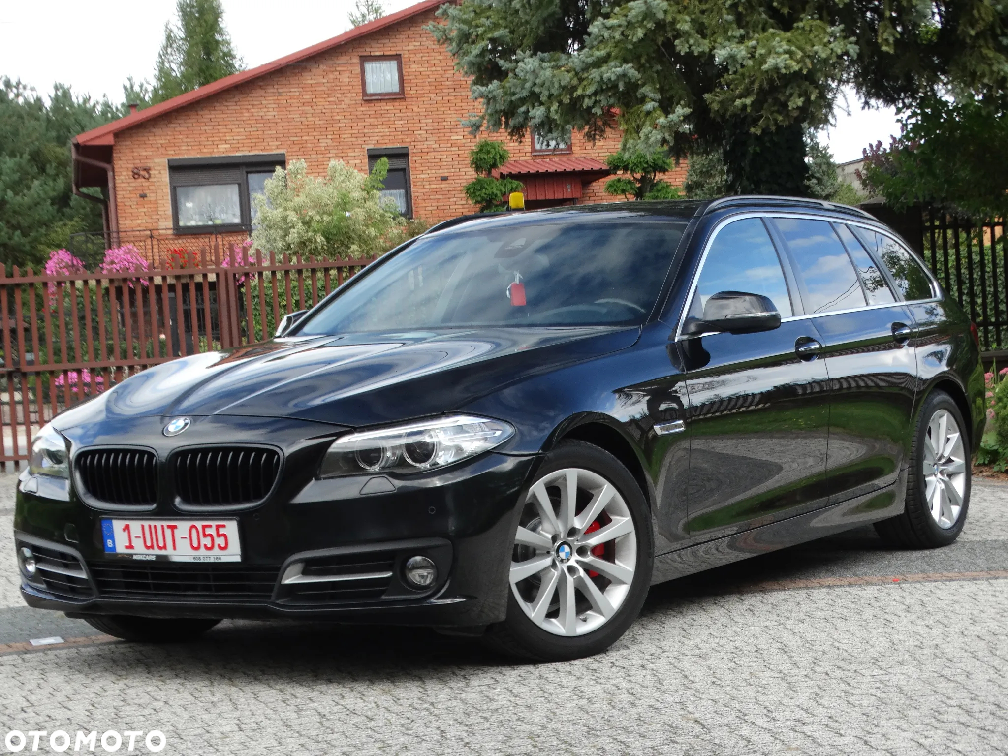 BMW Seria 5 520d xDrive Touring Luxury Line - 3