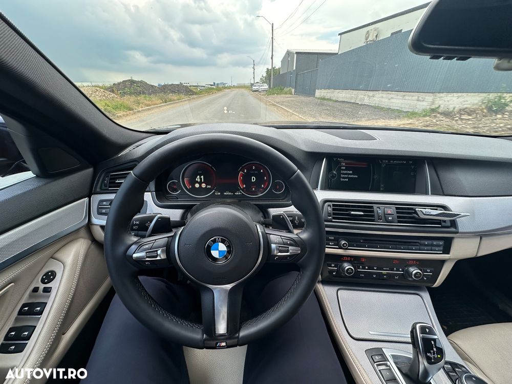 BMW Seria 5 525d xDrive - 16