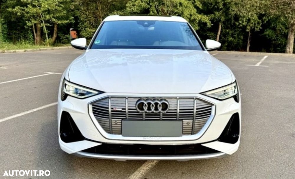 Audi e-tron 50 quattro S line - 4
