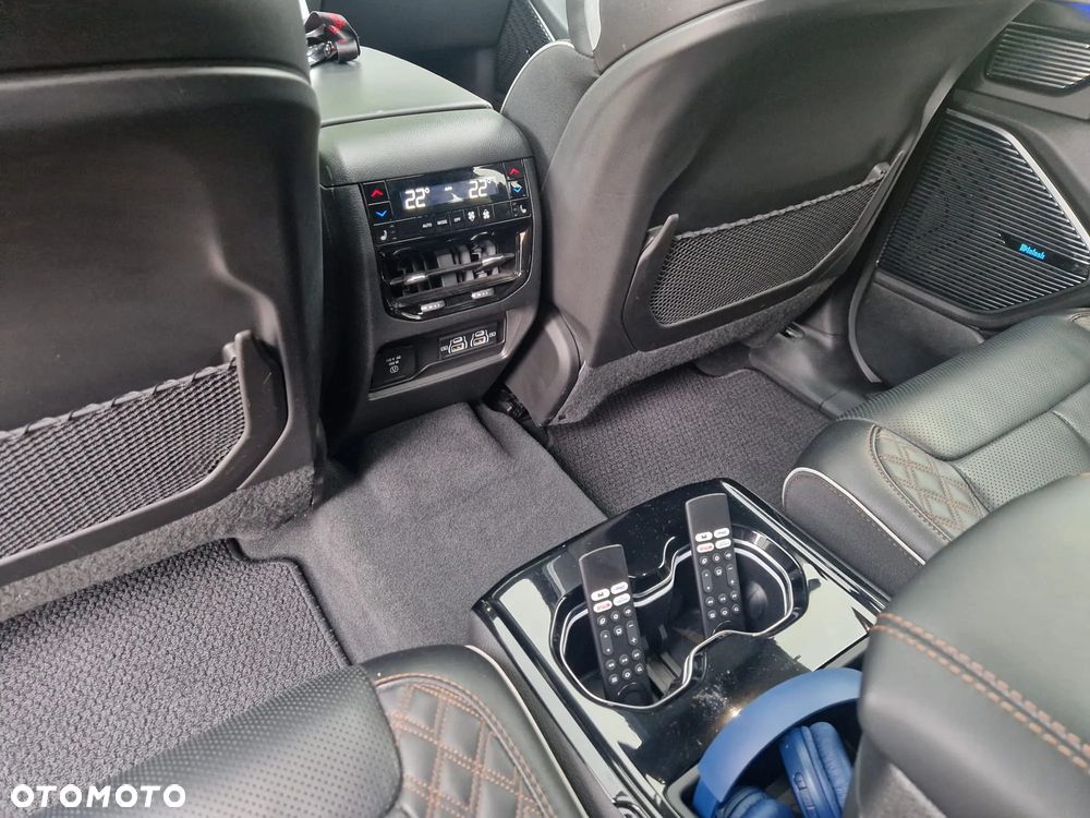 Jeep Grand Cherokee - 37