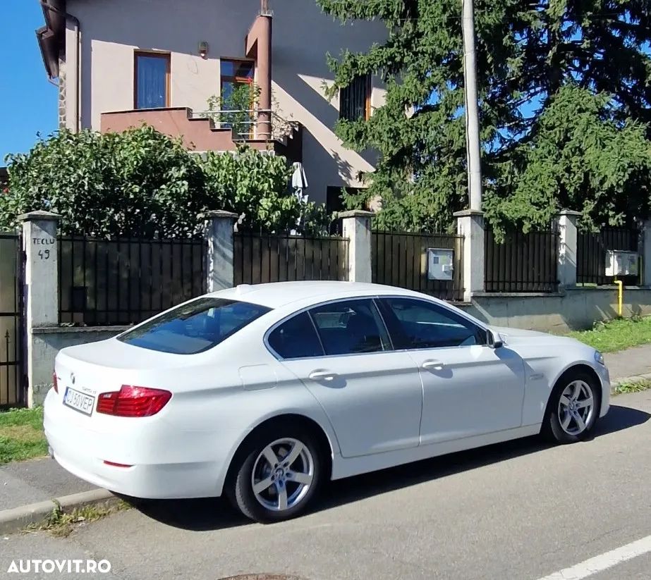 BMW Seria 5 525d xDrive AT - 5