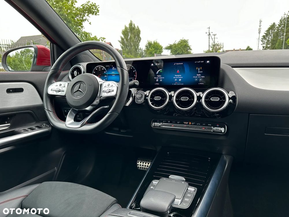 Mercedes-Benz GLA 200 AMG Line - 22