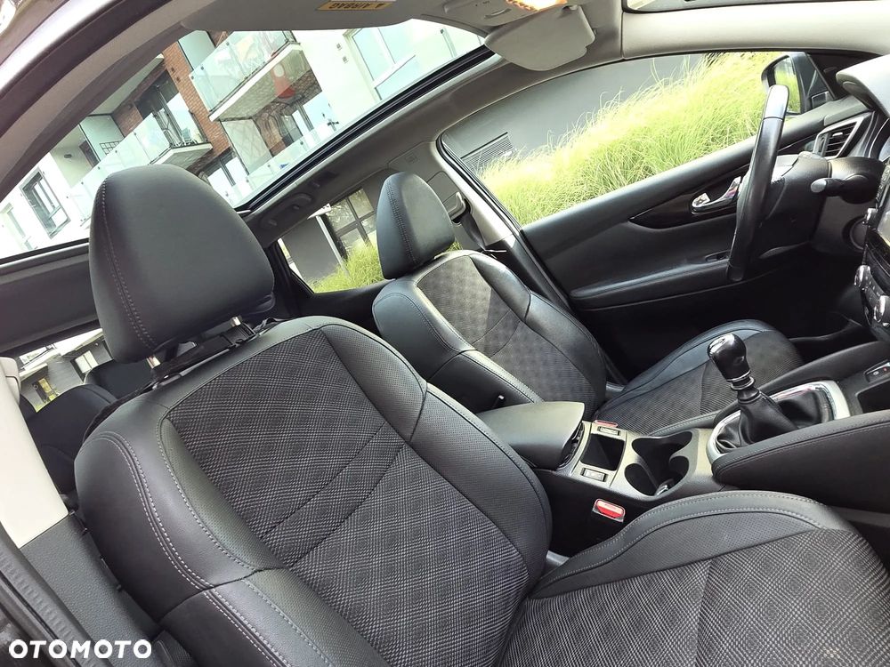Nissan Qashqai 1.6 DIG-T Tekna+ - 28