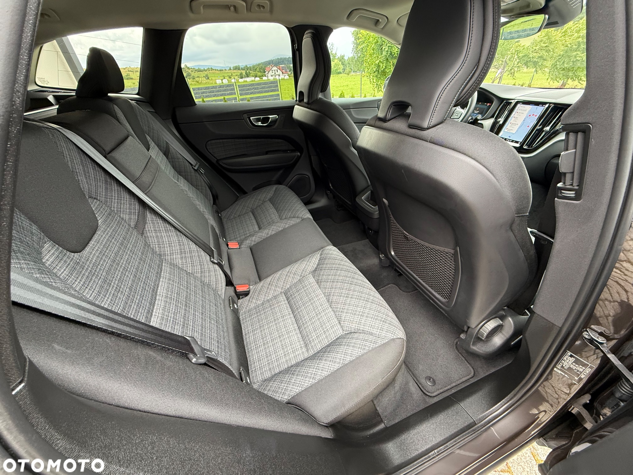 Volvo XC 60 B4 D Geartronic Momentum Pro - 27
