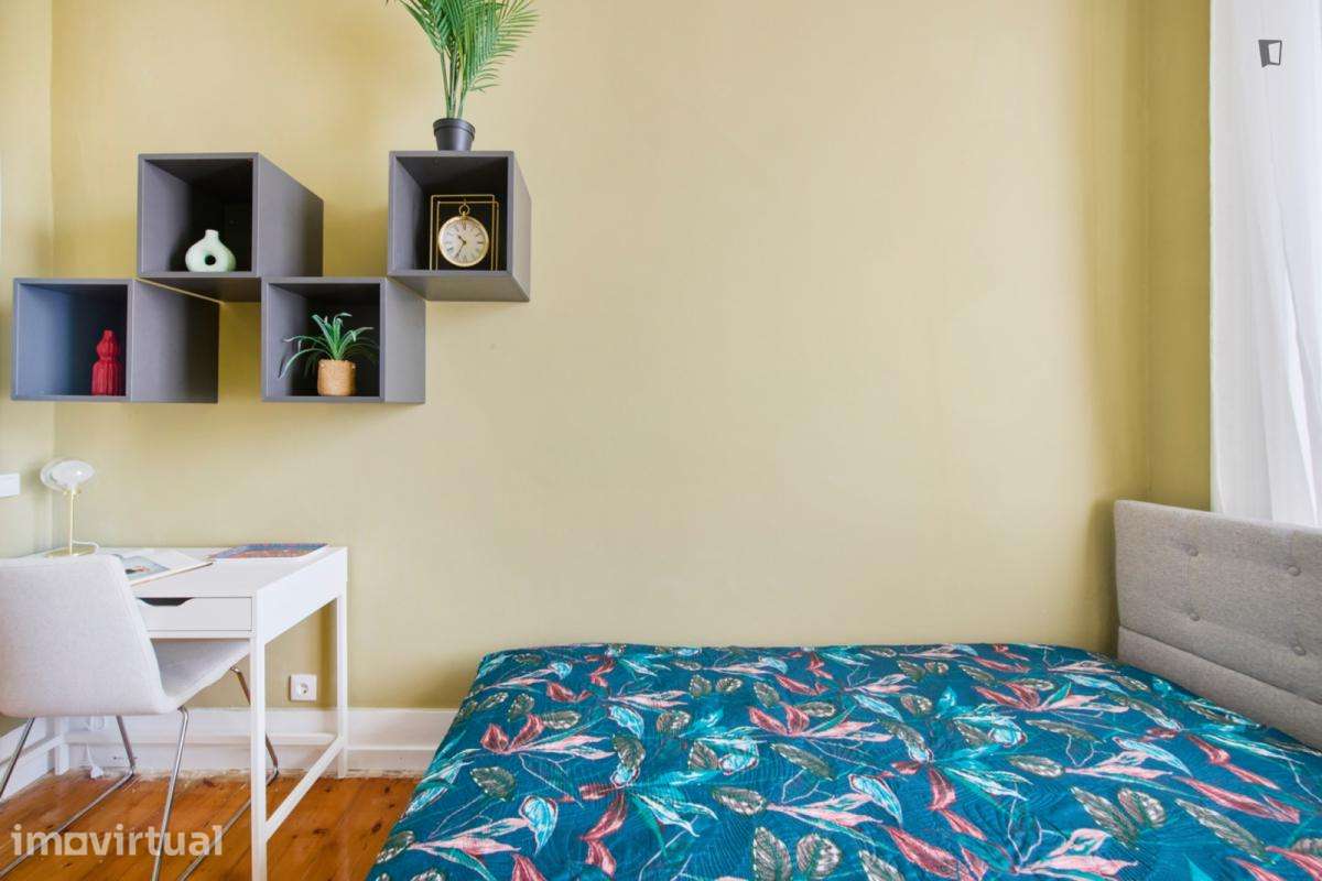 Quarto - localizado em Santos Lisbon - Grande imagem: 5/15