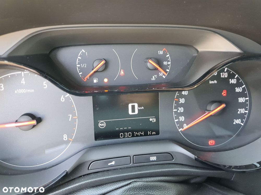 Opel Crossland - 18