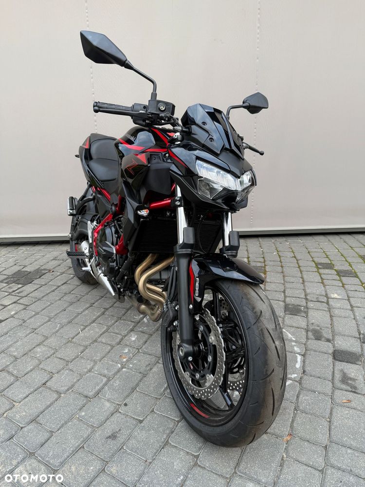 Kawasaki Z 650 - 12