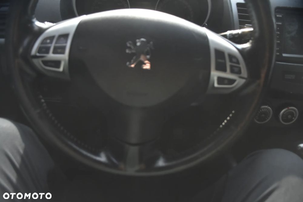 Peugeot 4007 HDI FAP 7-Sitzer Sport - 12