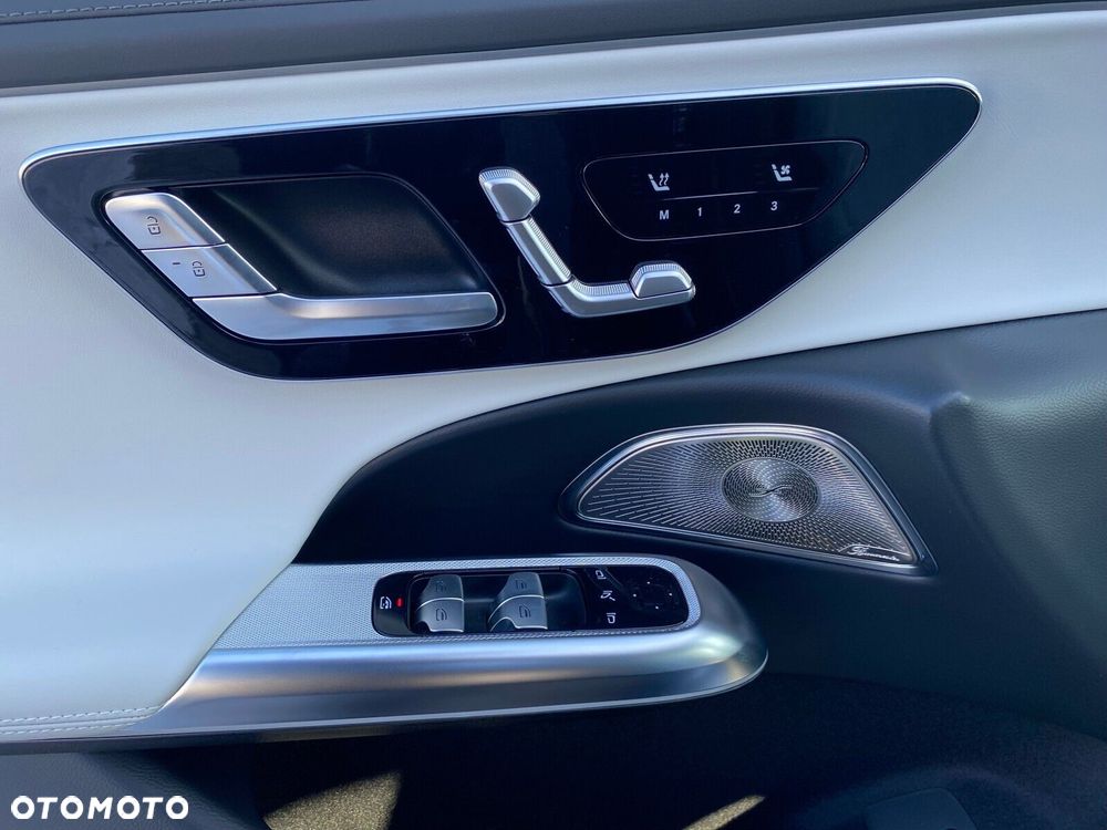 Mercedes-Benz Klasa E - 9