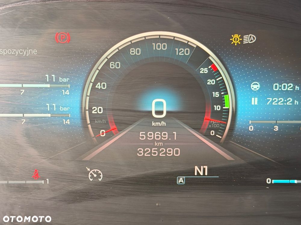 Mercedes-Benz ACTROS L - 11