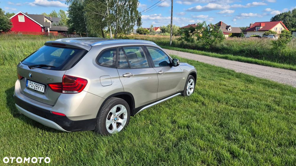 BMW X1 xDrive20d - 9
