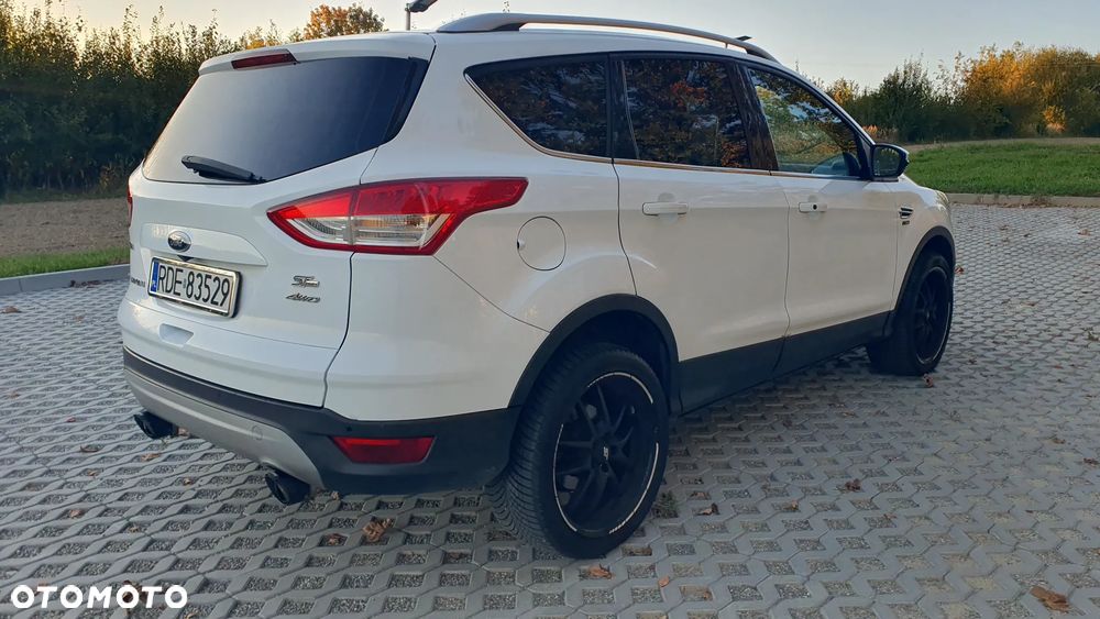 Ford Kuga - 10