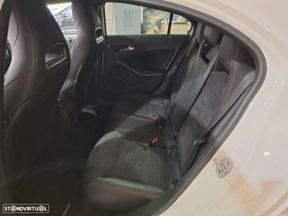 Mercedes-Benz A 180 d AMG Line - 16