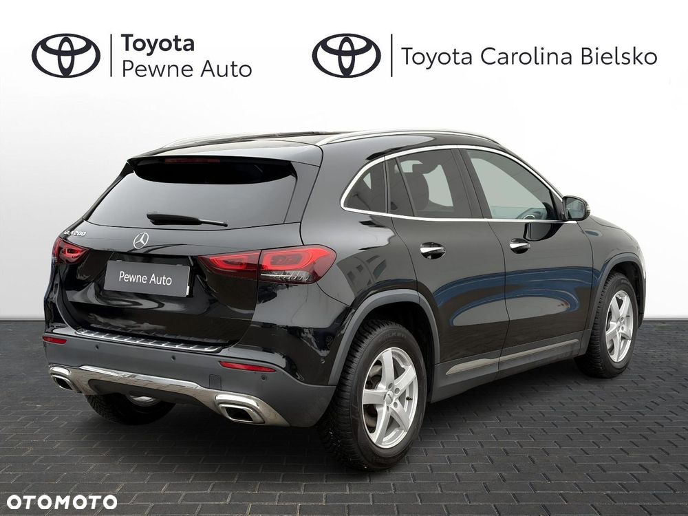 Mercedes-Benz GLA - 27