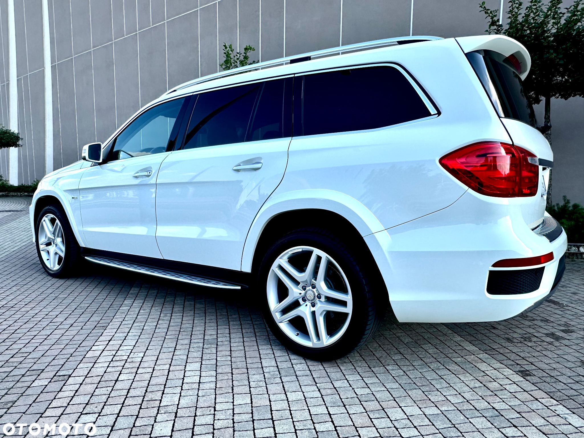 Mercedes-Benz GL 350 CDI BlueEff - 14