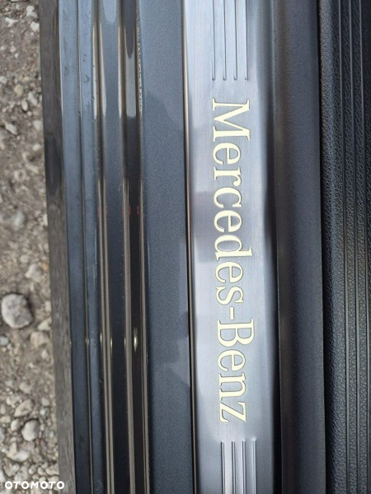 Mercedes-Benz Klasa E - 26