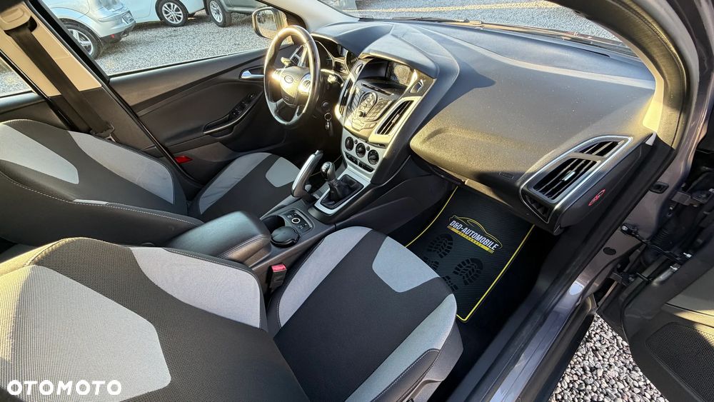 Ford Focus - 27
