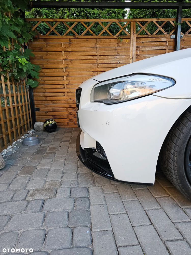 BMW Seria 5 520d Sport-Aut BluePerformance - 3