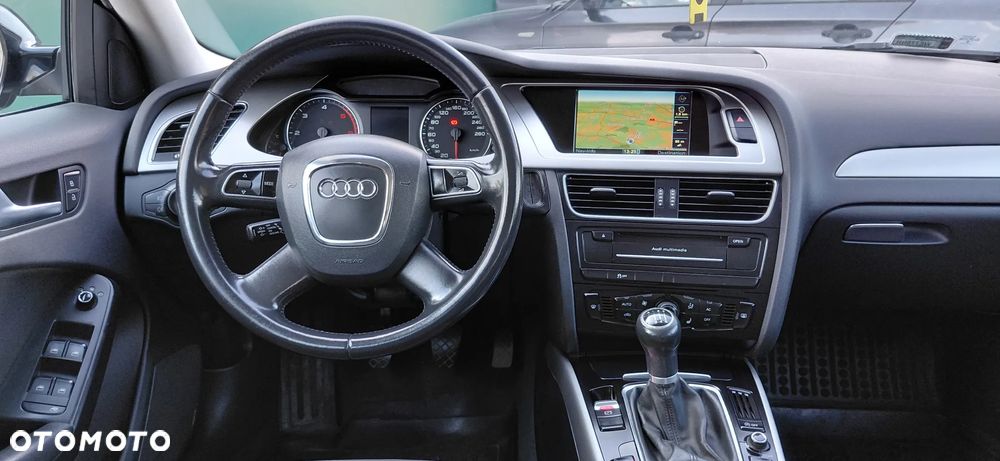 Audi A4 Avant 2.0 TDI - 27