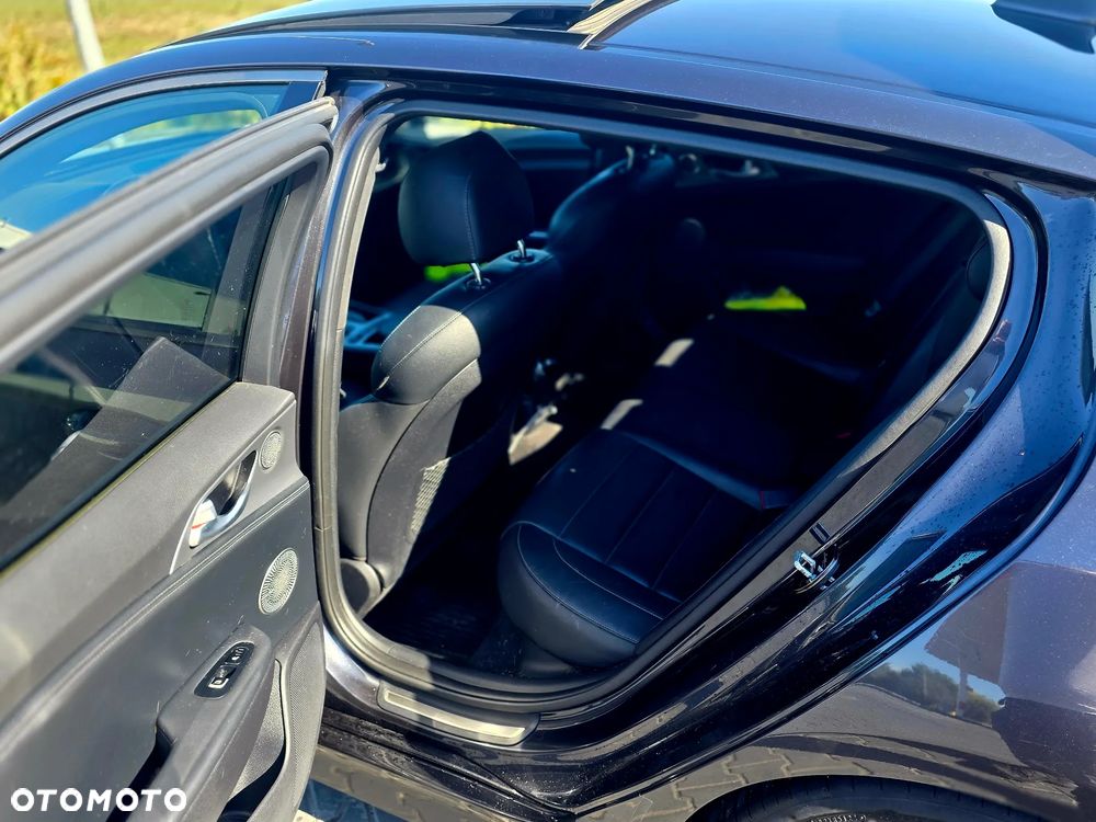 Kia Stinger 2.0 T-GDI GT Line - 12