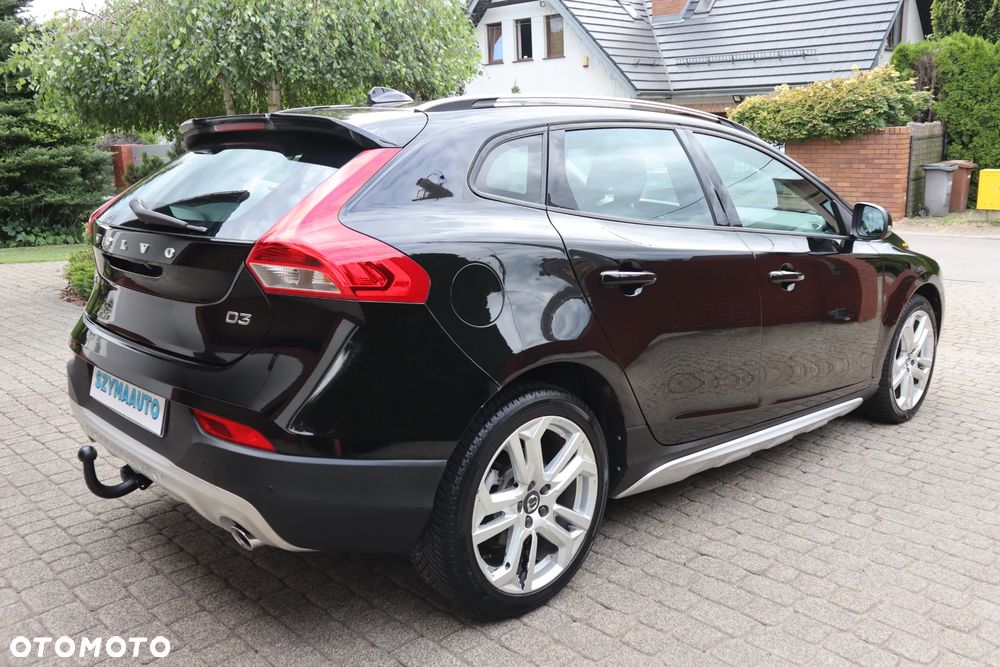 Volvo V40 Cross Country - 6