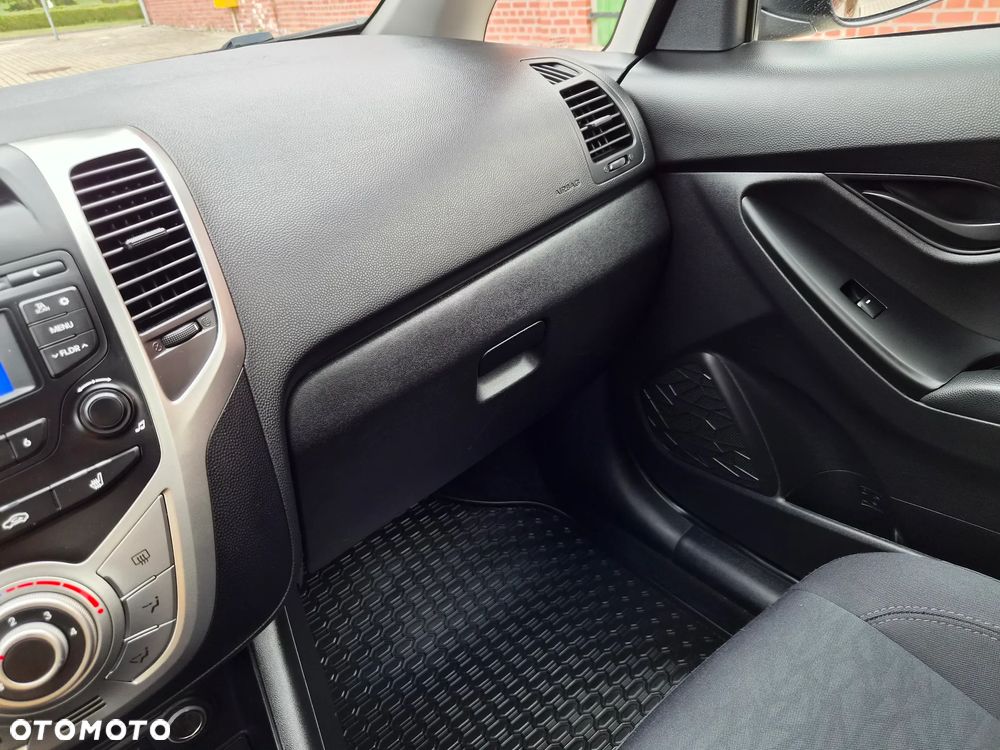 Hyundai ix20 1.6 CRDi blue Style - 14