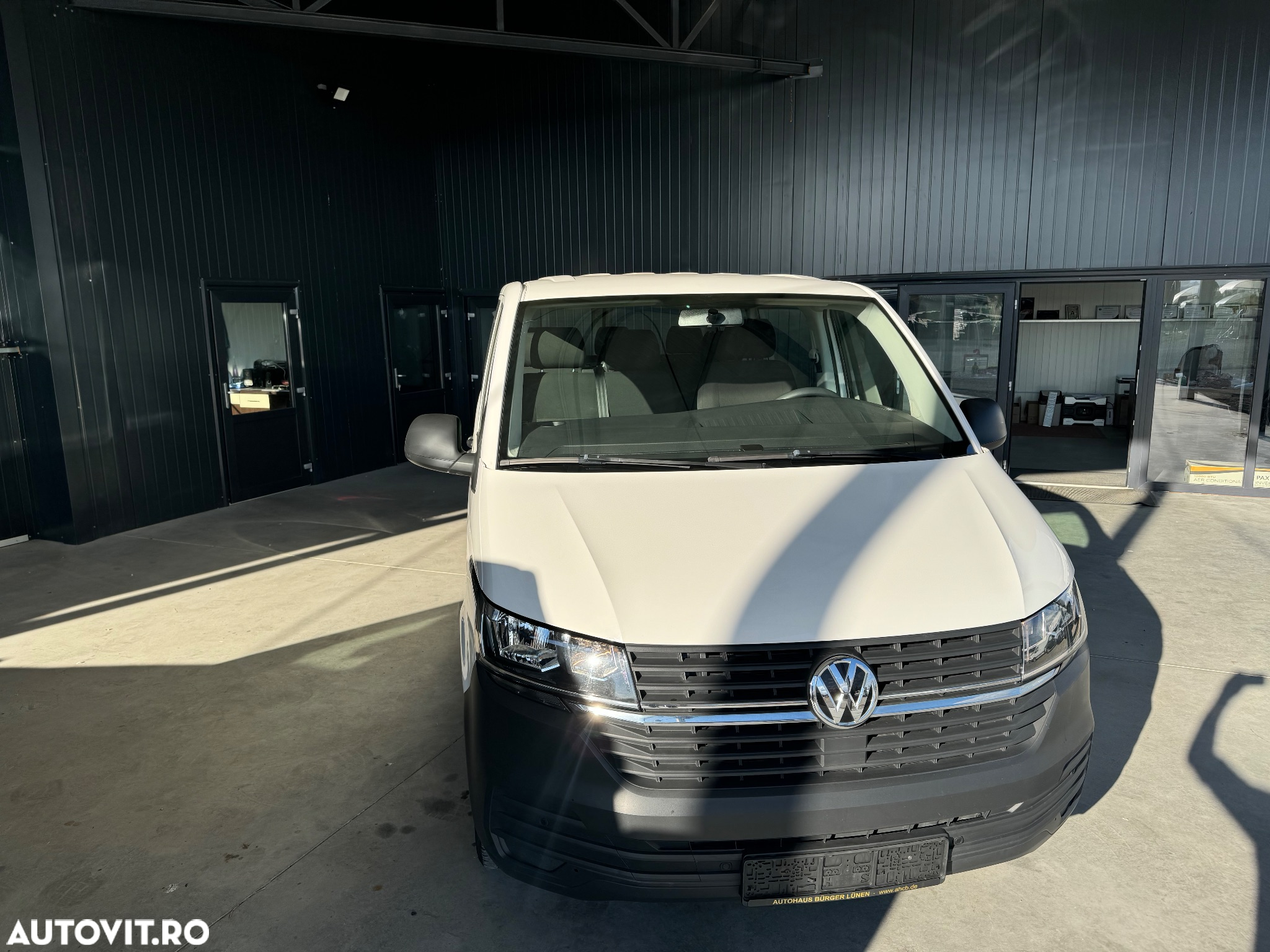Volkswagen Transporter T6.1 Kurz Plus Trendline - 11