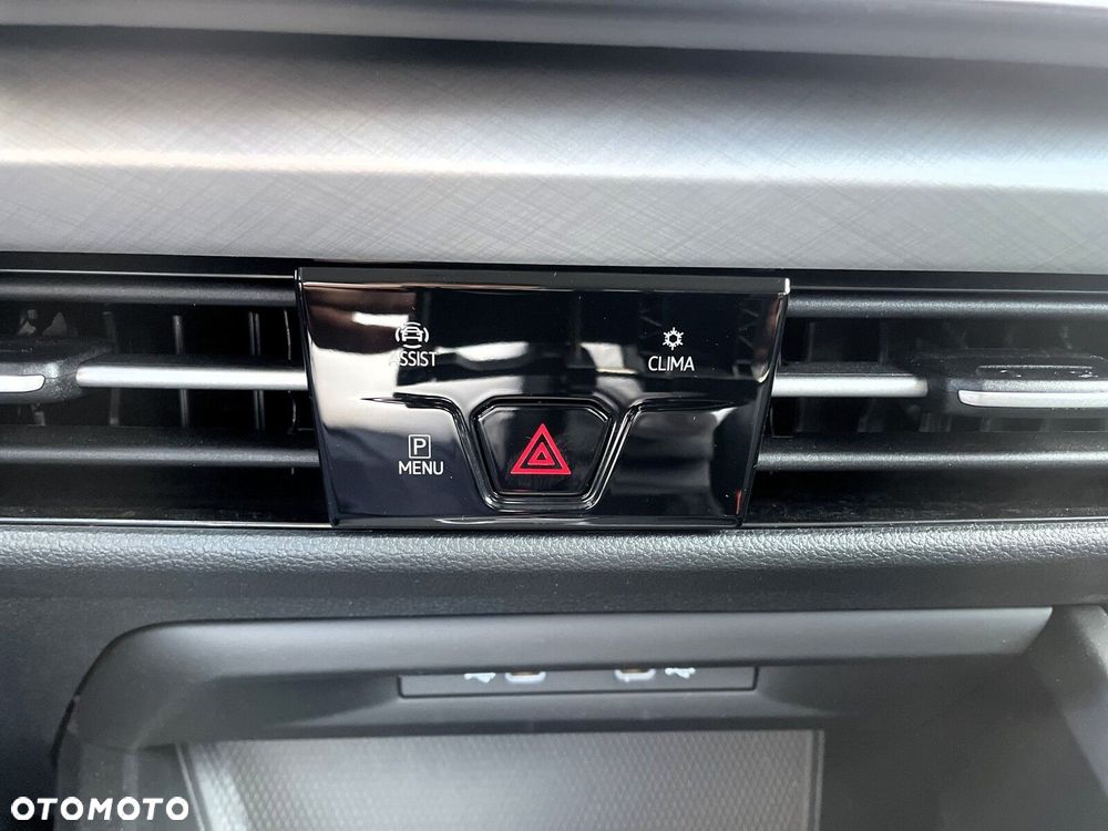 Volkswagen Golf 1.5 eTSI mHEV Life Plus DSG - 25