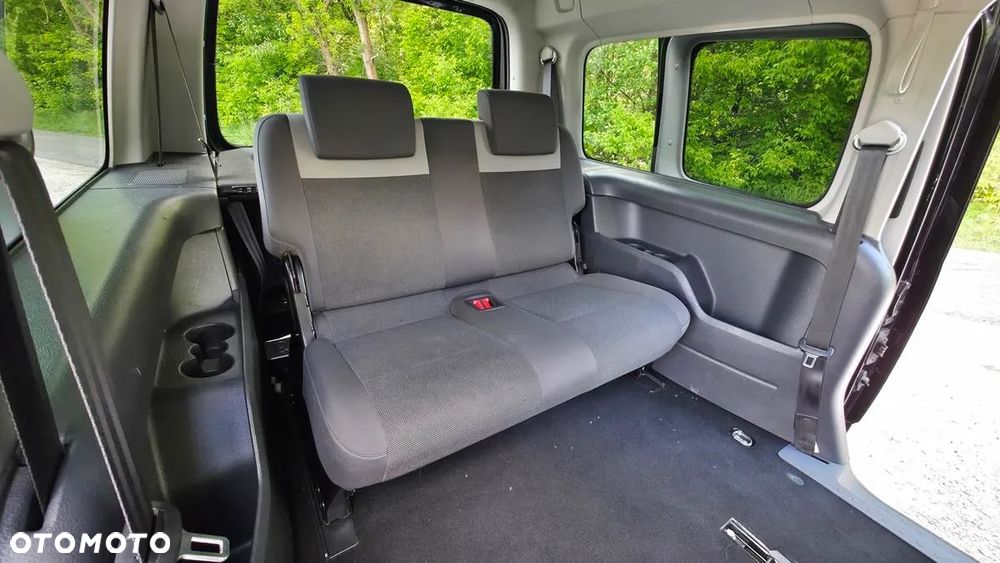 Volkswagen Caddy - 28