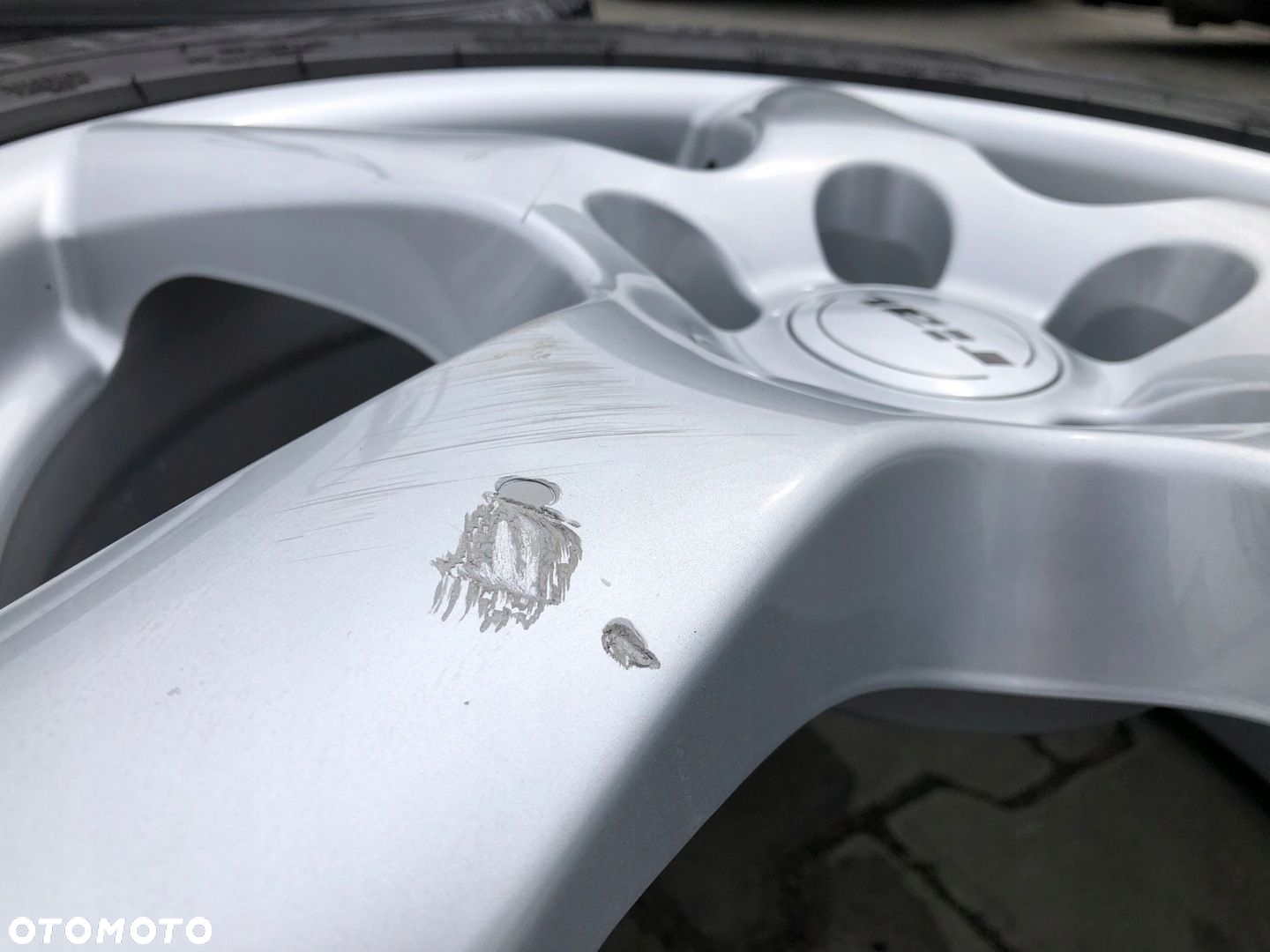 KOŁA Q7 TOUAREG CAYENNE 235/60/R18 PIRELLI RIAL - 9