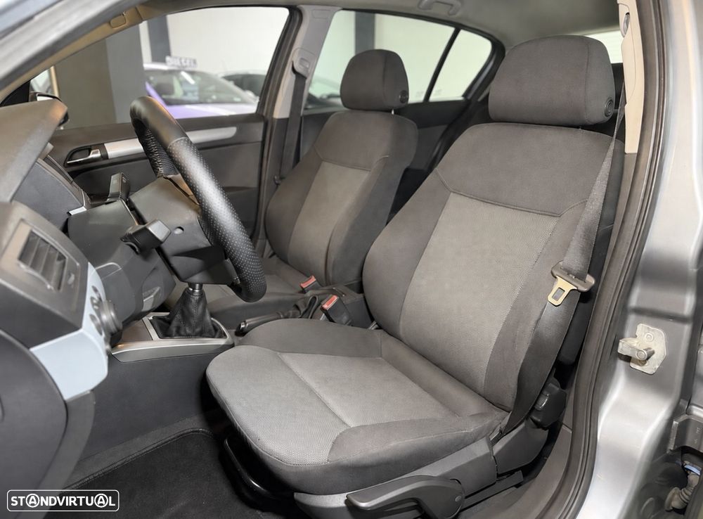 Opel Astra 1.3 CDTi Edition - 11