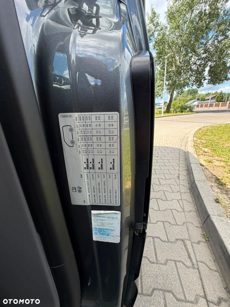 Volkswagen Caravelle 2.0 TDI L2 Highline - 12