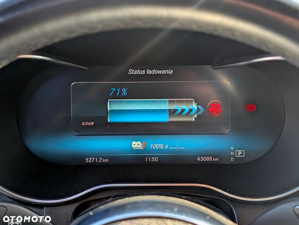 Mercedes-Benz GLC 300 e 4Matic 9G-TRONIC AMG Line - 17
