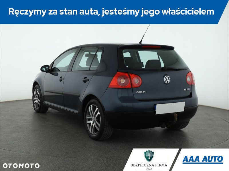 Volkswagen Golf - 5