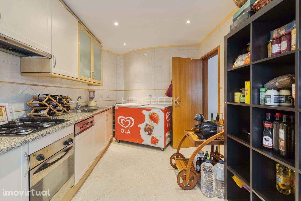 T2 com 111m² e Parqueamento na Nova Azeda em Setúbal - Grande imagem: 4/15