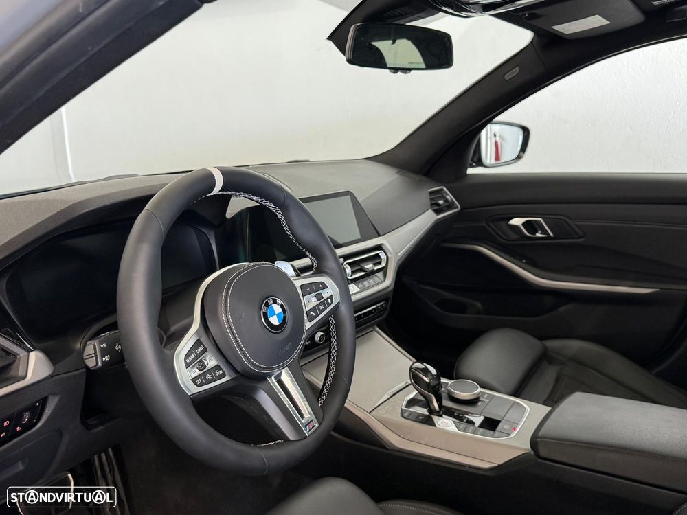 BMW 320 d Pack M Auto - 11