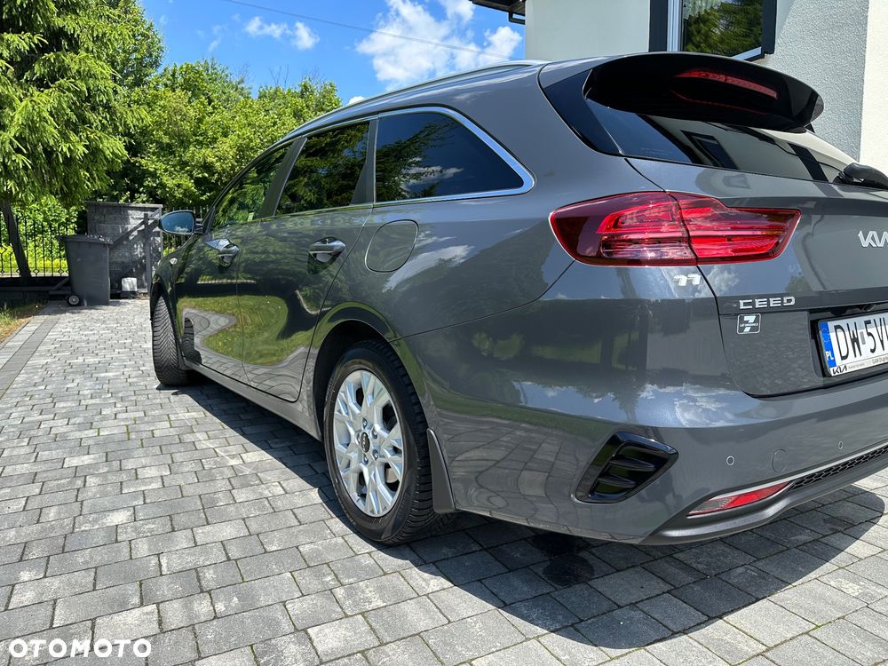 Kia Ceed 1.5 T-GDI M - 10
