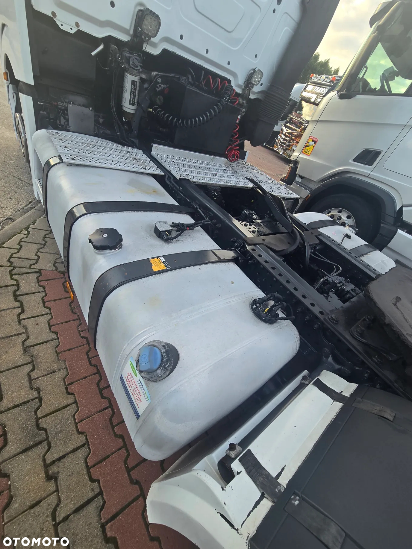 Mercedes-Benz ACTROS 1845 Lowdeck z hydrauliką pod naczepe lohr - 15