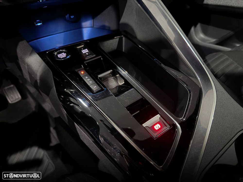 Peugeot 3008 1.5 BlueHDi Allure EAT8 - 27